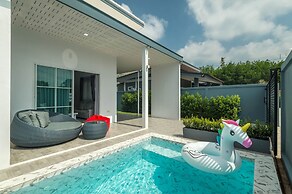 Lark Pool Villa Krabi