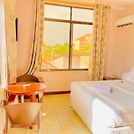 Maredori Hotel