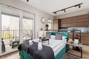 Studio Rakowicka by Renters