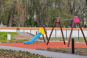 Studio Rakowicka by Renters