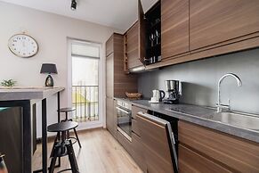 Studio Rakowicka by Renters