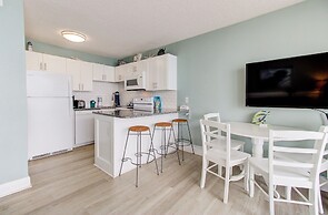 1104 Starfish Room by Atlantic Towers