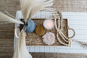 0912 White Linen Room by Atlantic Towers