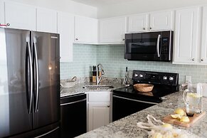 0912 White Linen Room by Atlantic Towers