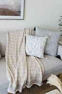 0912 White Linen Room by Atlantic Towers