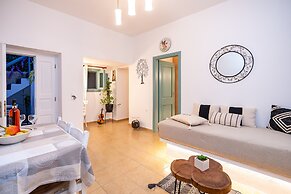 Villa Sertis Santorini