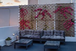 Villa Sertis Santorini