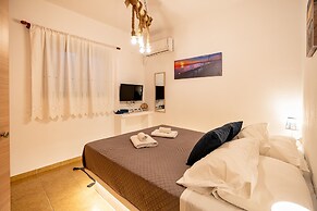 Villa Sertis Santorini