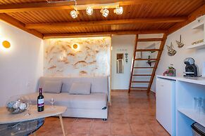 Villa Sertis Santorini