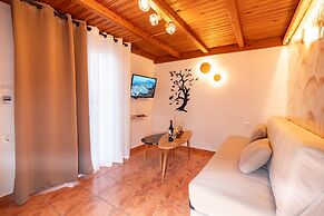 Villa Sertis Santorini