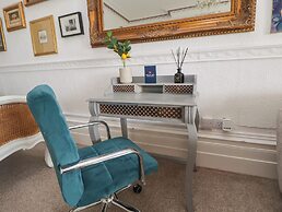 Ismay Dining Room Suite - Titanic Interest