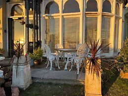 Ismay Dining Room Suite - Titanic Interest