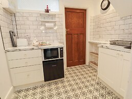 Ismay Dining Room Suite - Titanic Interest