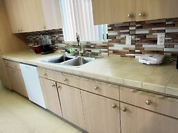 Amazing & cozy Duplex near Zoo Miami