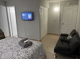Amazing & cozy Duplex near Zoo Miami
