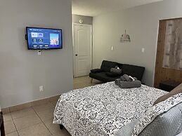 Amazing & cozy Duplex near Zoo Miami
