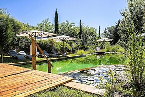 Luxury, Sustainability and Eco Pool