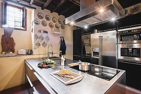 Luxury, Sustainability and Eco Pool