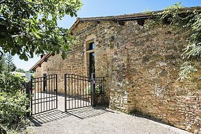 Luxury, Sustainability and Eco Pool