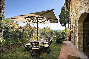 Luxury, Sustainability and Eco Pool