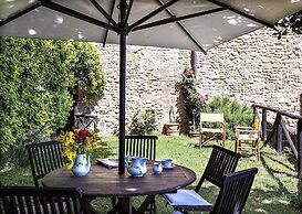 Luxury, Sustainability and Eco Pool