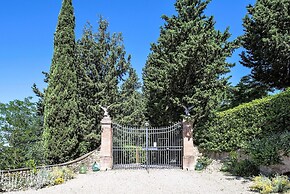 Luxury, Sustainability and Eco Pool