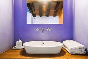 Luxury, Sustainability and Eco Pool