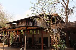 Cap.O75421 Baan Singkham Boutique Resort