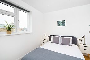 Panther House by Oval