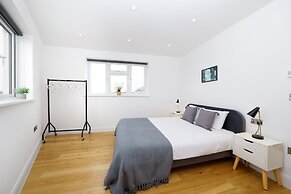 Panther House by Oval