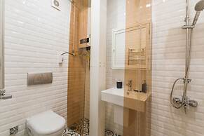 Amalia Flats by Oval