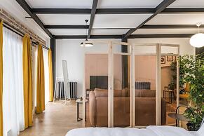 Amalia Flats by Oval