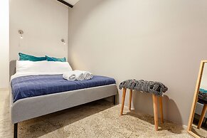 Amalia Flats by Oval