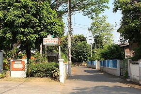 OYO 75420 Howto Hotel