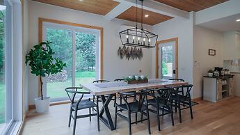 Station Farmhouse Tremblant