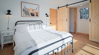 Station Farmhouse Tremblant