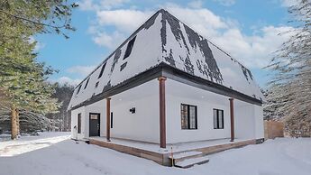 Station Farmhouse Tremblant