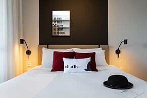 Charlie Rua dos Pinheiros