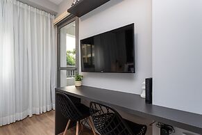 Charlie Rua dos Pinheiros