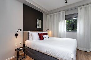 Charlie Rua dos Pinheiros