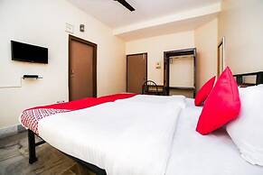 Uttam Guest House
