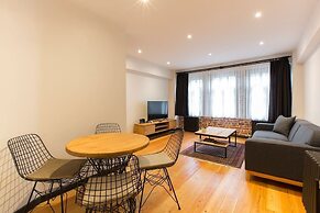 Olympia Flats by Oval