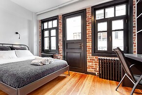 Olympia Flats by Oval