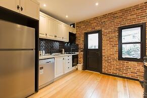 Olympia Flats by Oval