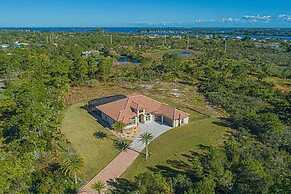 Stunning Luxury Mediterranean-style Private Oasis!