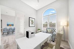 Stunning Luxury Mediterranean-style Private Oasis!