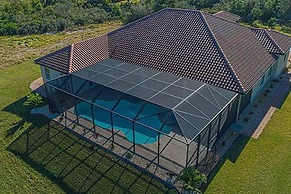 Stunning Luxury Mediterranean-style Private Oasis!