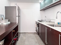 2 BR next to Old City with Patio by FeelHome
