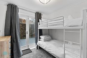 3 Bed- The Barracks