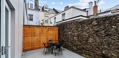 3 bed House Close to Dockyard Plymouth Contractors
